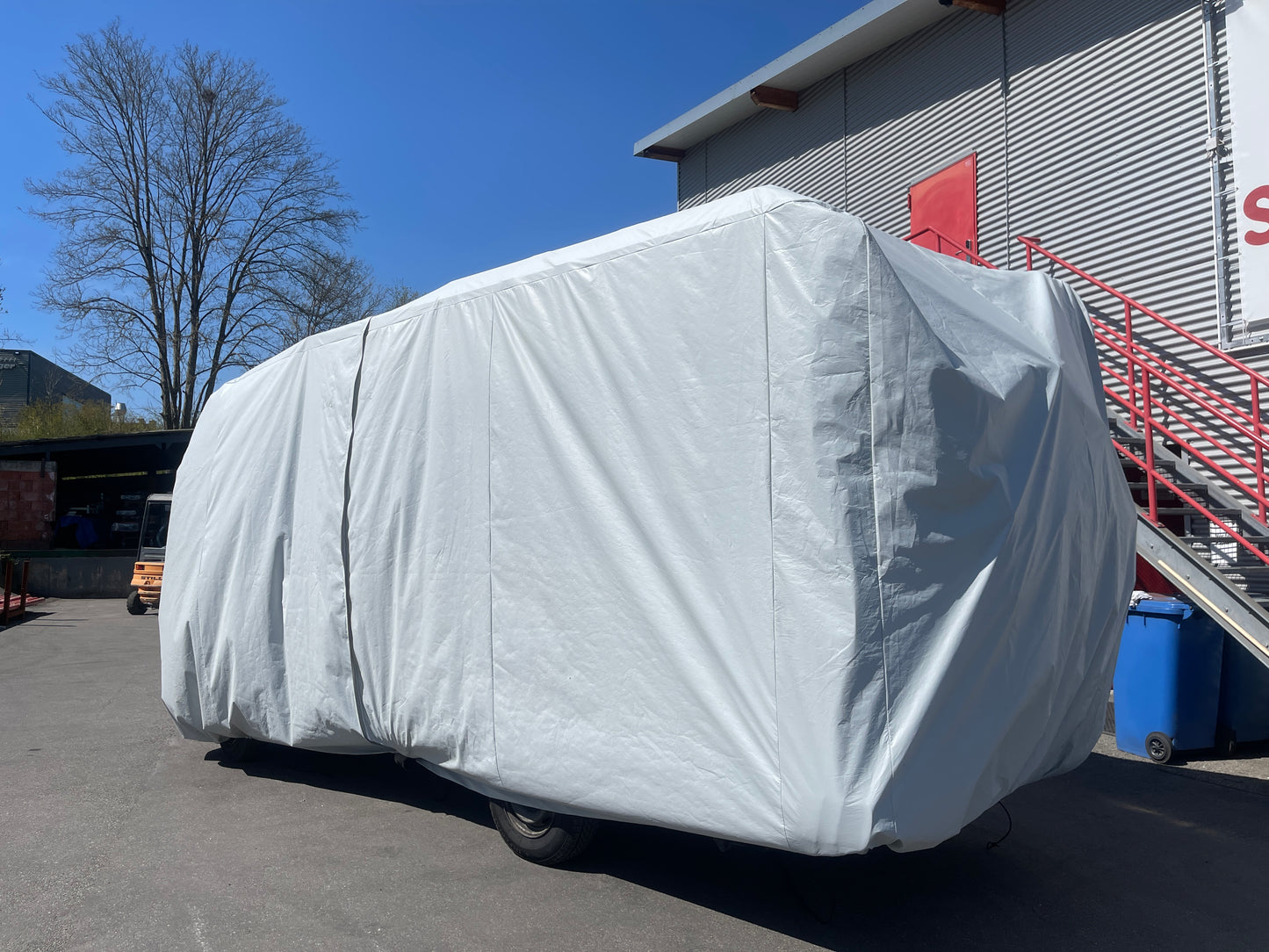Abdeckung für Alkoven-Wohnmobile