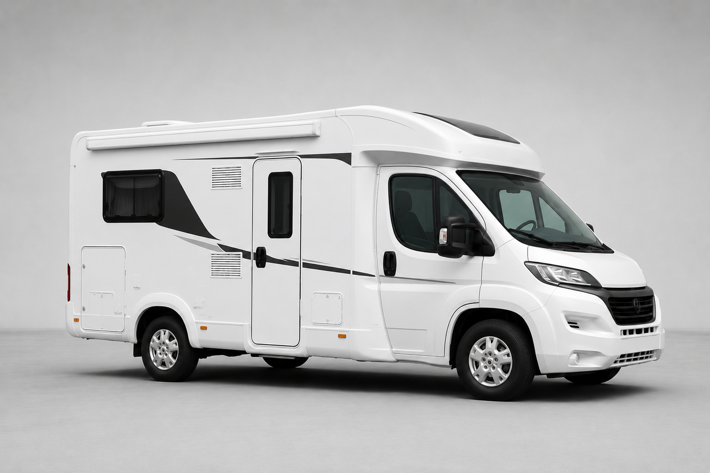 Abdeckung für teilintegrierte Wohnmobile