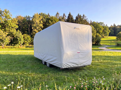 Abdeckung für vollintegrierte Wohnmobile